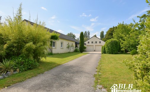 House in Les Essarts-le-Roi, Ile-de-France, France 1