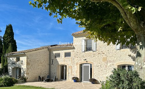 Villa in Suze-la-Rousse, Auvergne-Rhône-Alpes, France 1