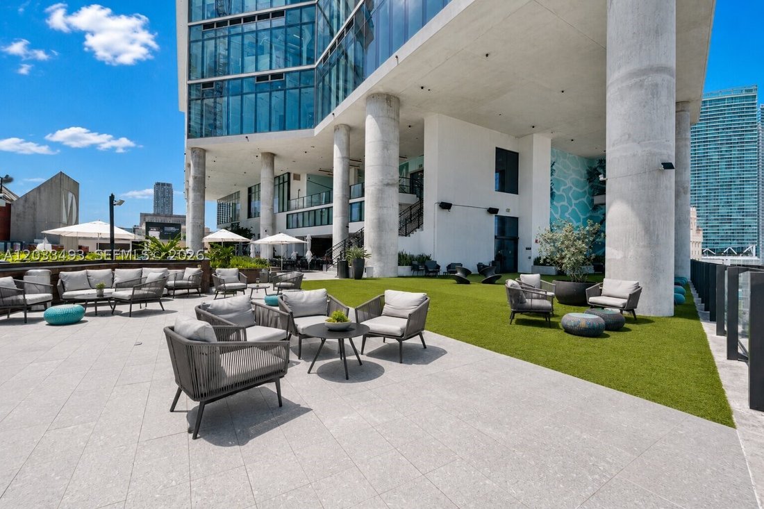 Condo in Miami, Florida, United States 5 - 18168584