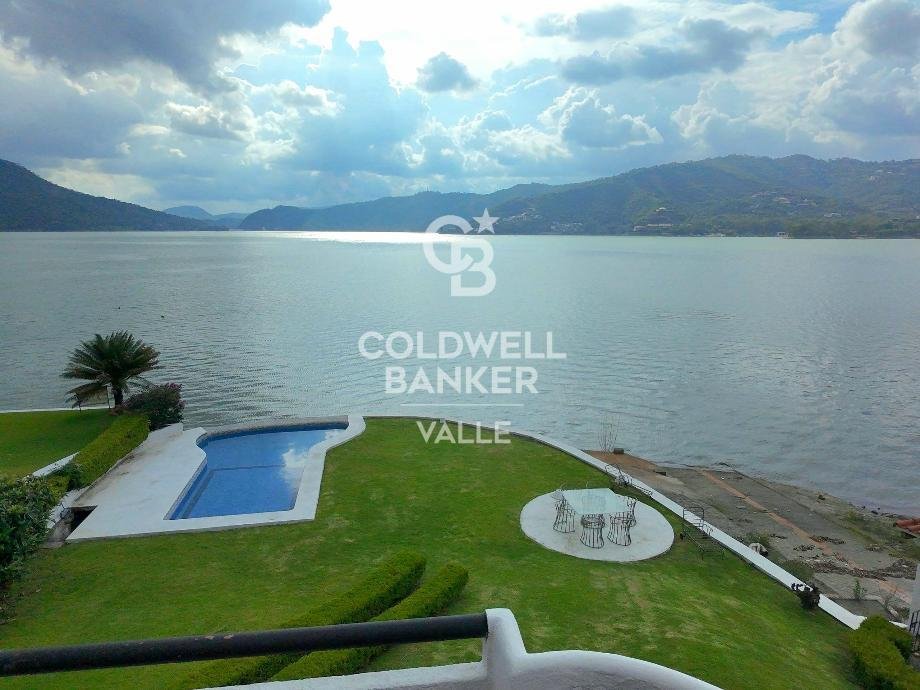 House in Valle de Bravo, State of Mexico, Mexico 1 - 17873320