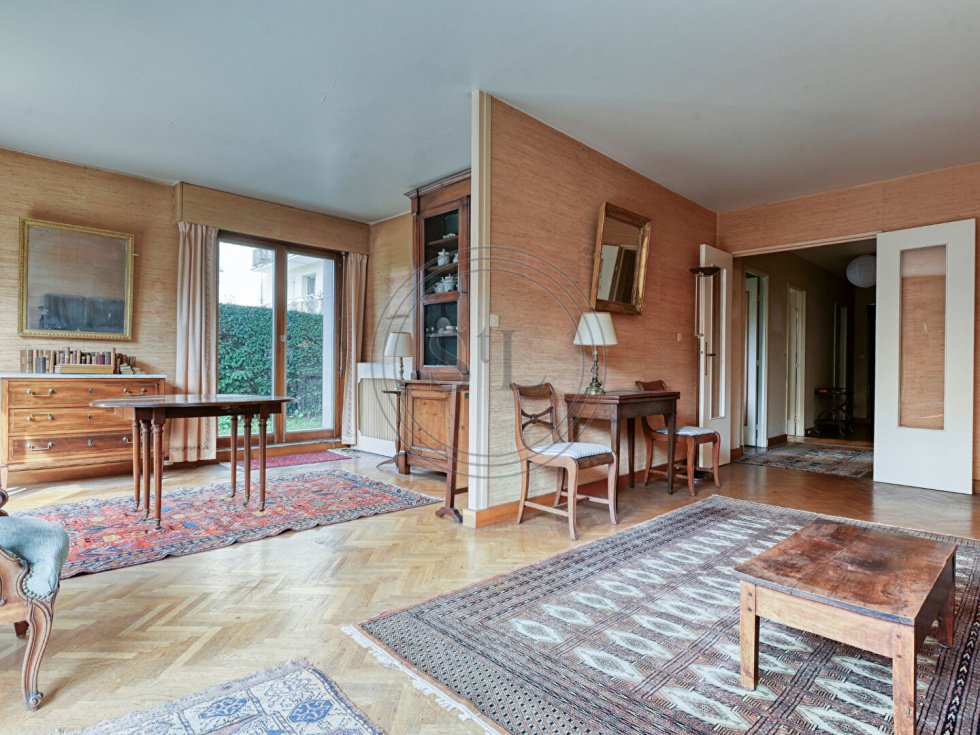 Apartment in Domaine National du Château, Versailles, France 3 - 18167369