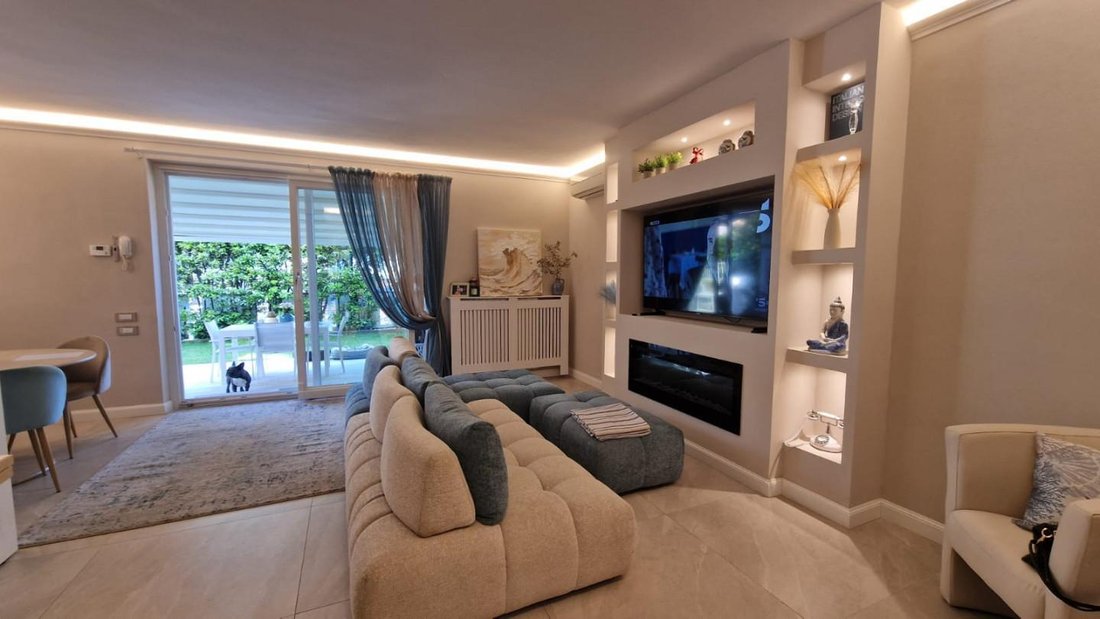 Country House in Lido di Camaiore, Camaiore, Tuscany 1 - 18167248