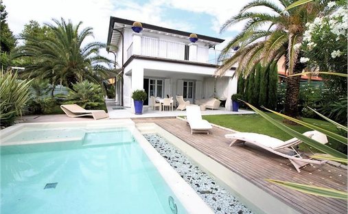 Villa in Center, Forte dei Marmi, Tuscany 1