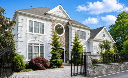 House in New York, New York, United States 1