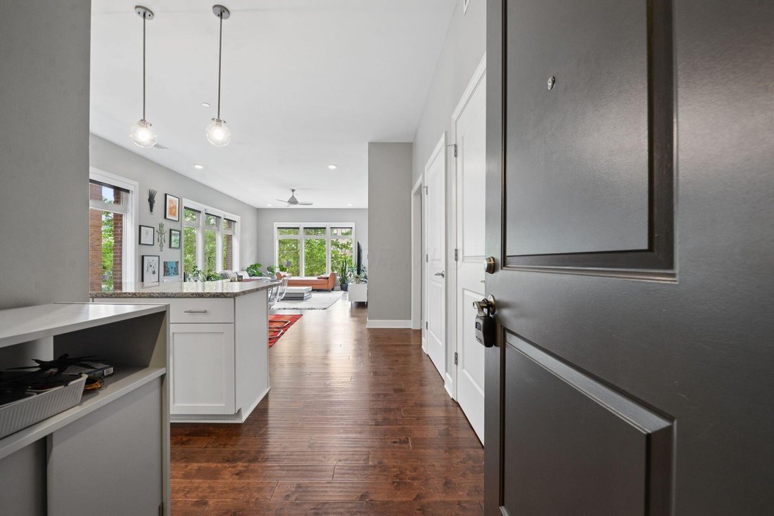 Condo in Columbus, Ohio, United States 3 - 18162880