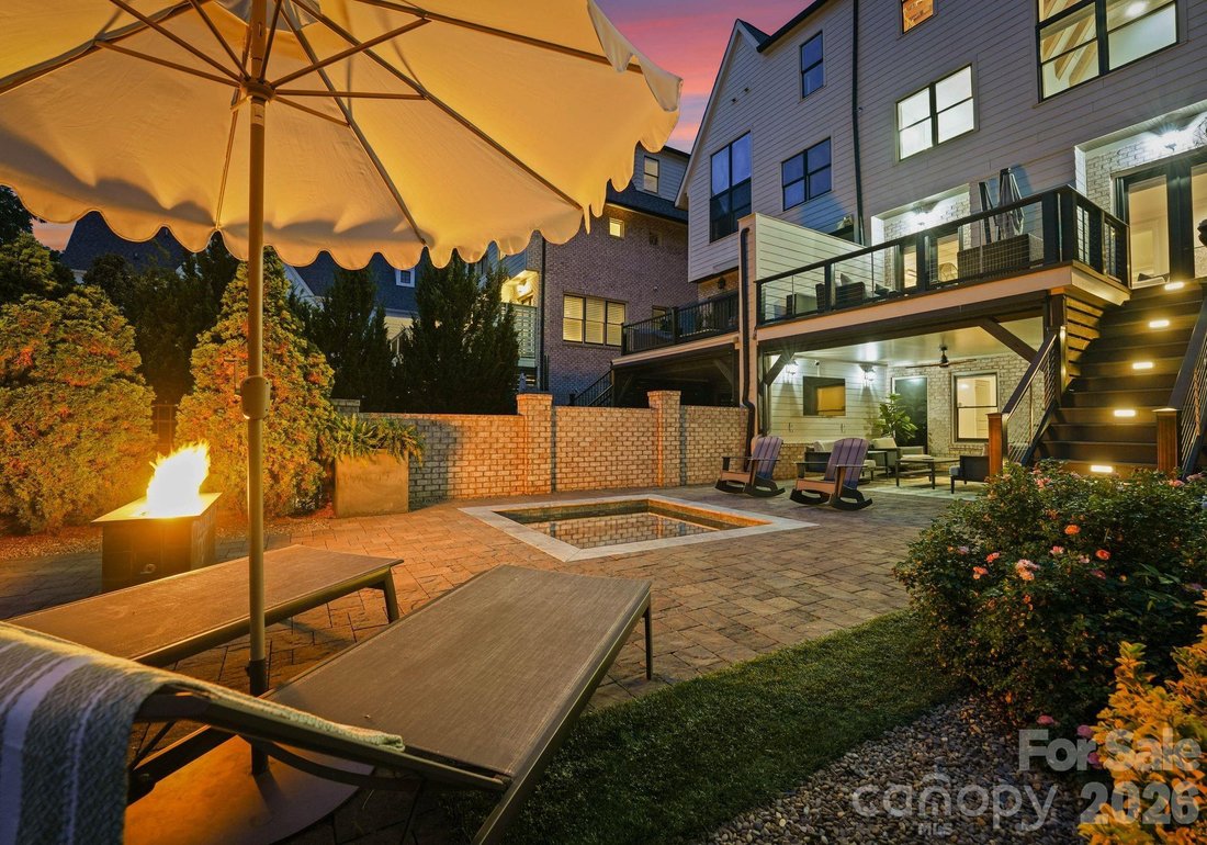 Condo in Charlotte, North Carolina, United States 4 - 18163781
