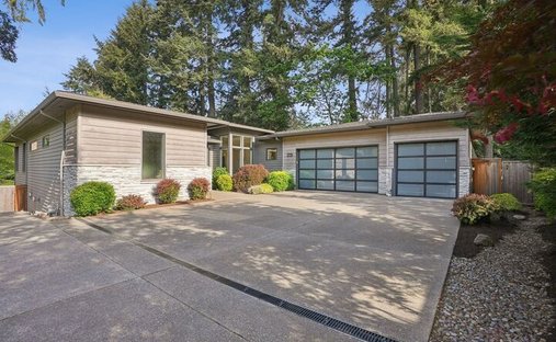 House in Lake Oswego, Oregon, United States 1