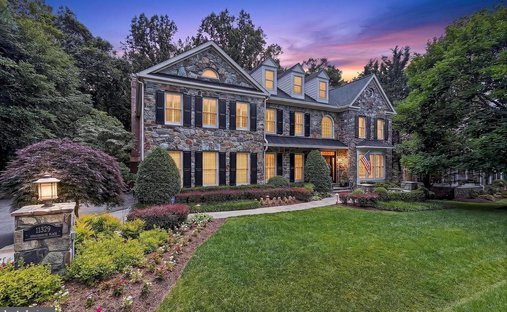 House in Potomac Falls, Virginia, United States 1