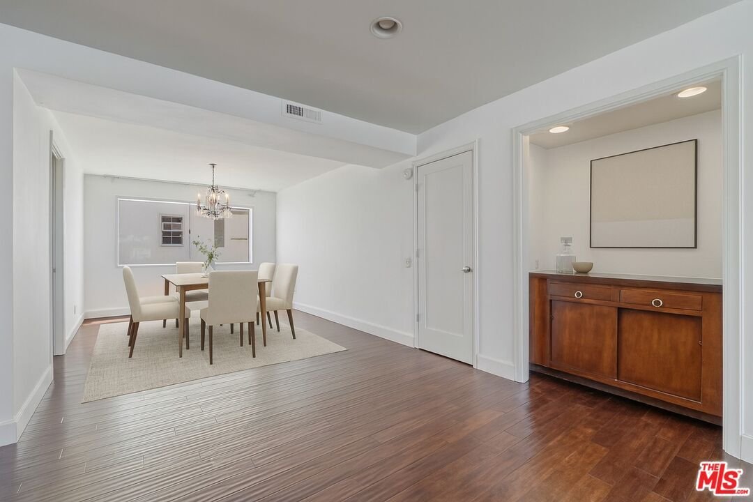 Condo in Beverly Hills, California, United States 4 - 18156896