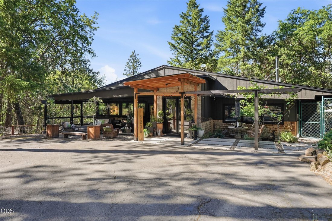 House in Medford, Oregon, United States 3 - 18154963