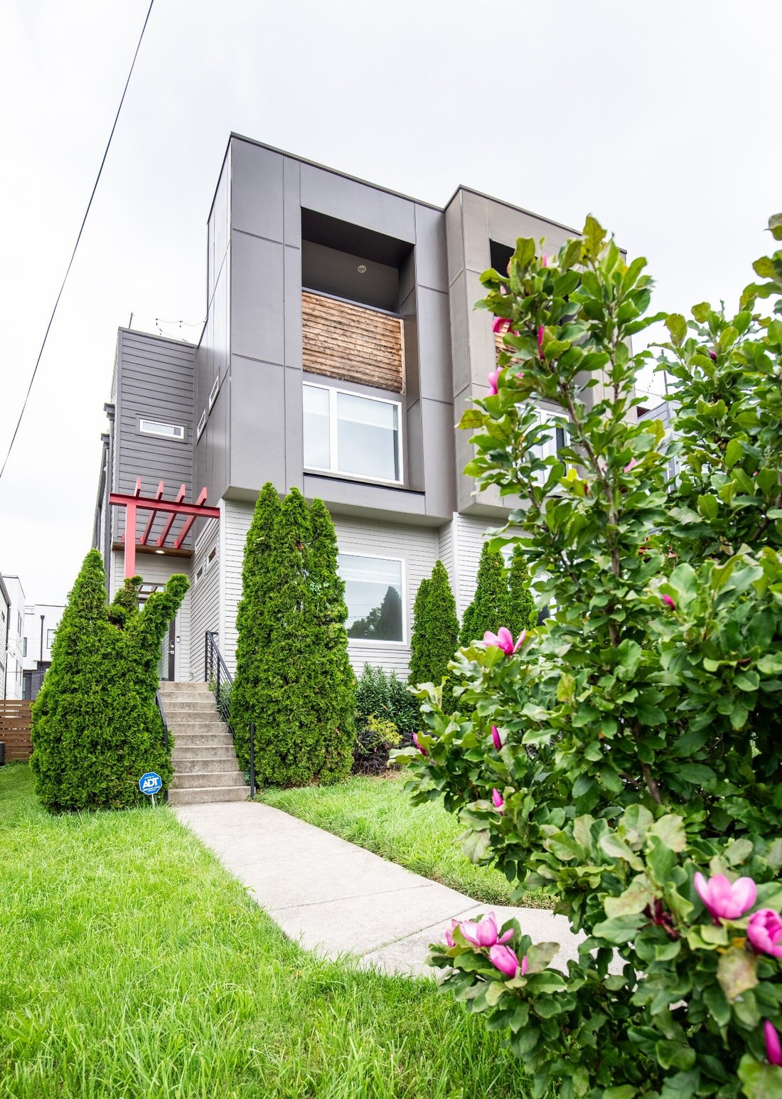 Co Op in Nashville, Tennessee, United States 1 - 18159857