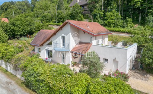 House in Laissaud, Auvergne-Rhône-Alpes, France 1