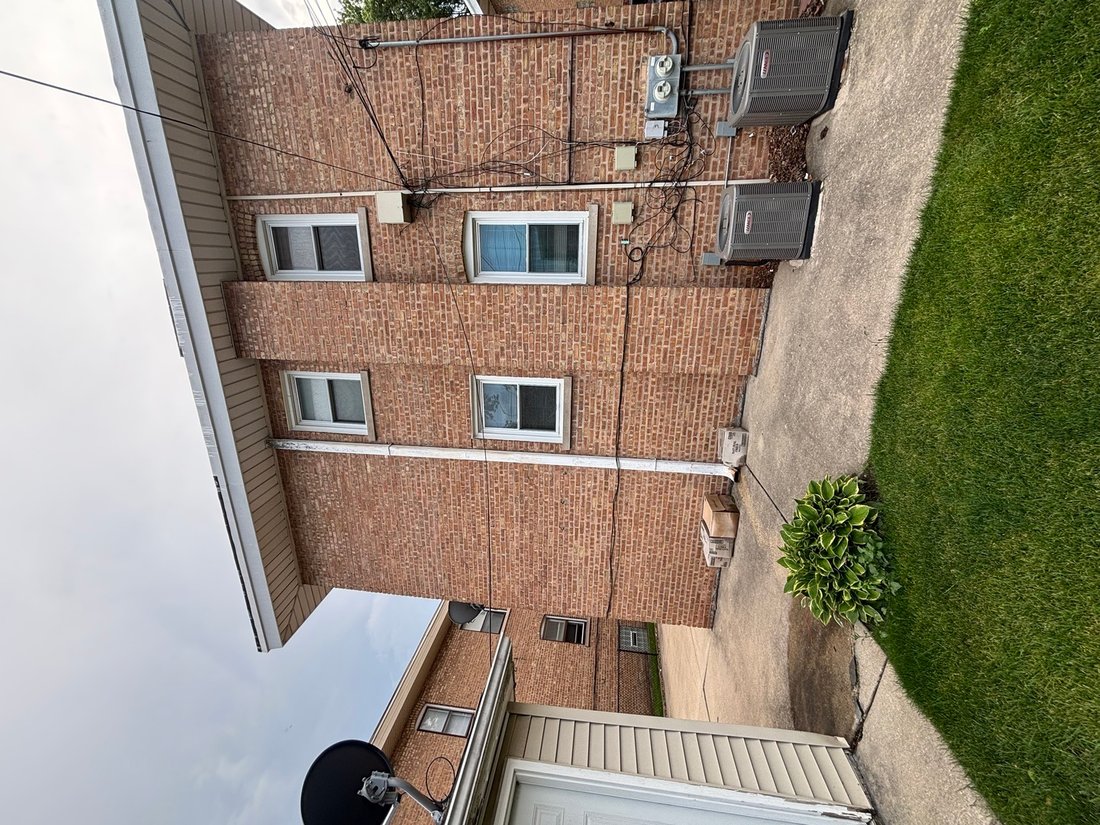 Evergreen Park, Illinois, United States 5 - 18151796