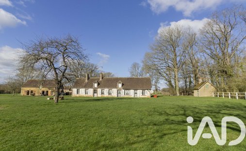 Casa a Balines, Normandia, Francia 1