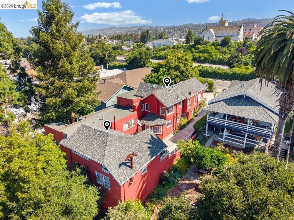 Oakland, California, United States 1 - 18154334