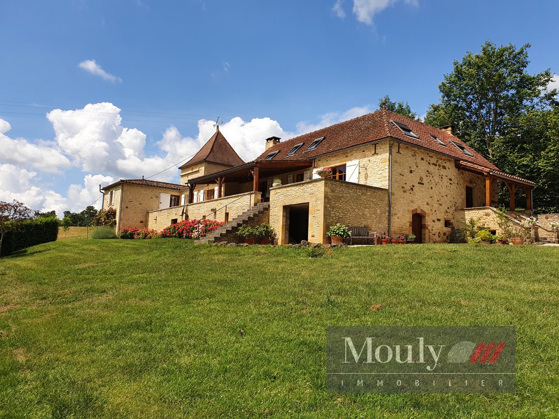Estate in Cazals, Occitania, France 1 - 17324931