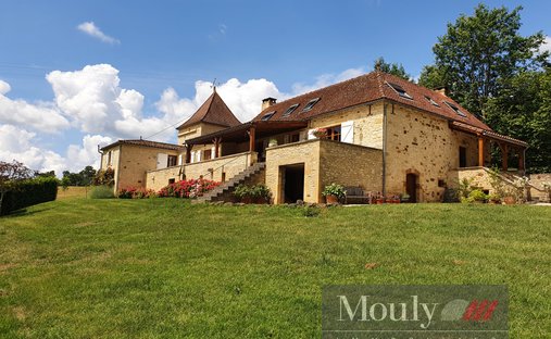Estate in Cazals, Occitania, France 1
