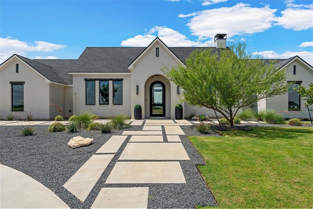 House in Crawford, Texas, United States 1 - 18159010