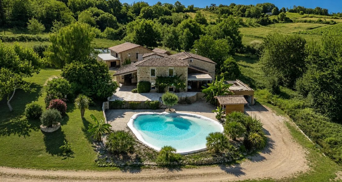 House in Saint-Germain-de-Grave, Nouvelle-Aquitaine, France 1 - 18158217