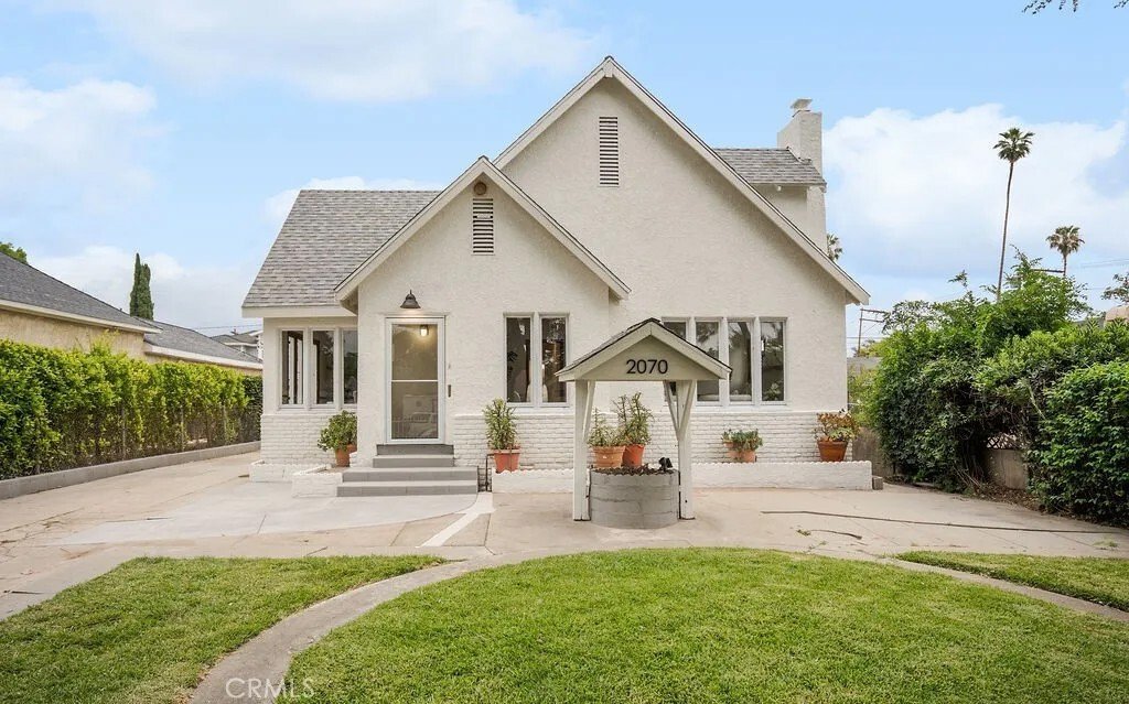 House in Altadena, California, United States 1 - 18154385