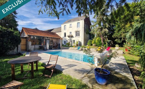 House in Cabochon Quiniere, Blois, France 1