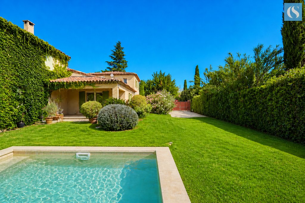 House in Granettes-Jauberte-Sainte Anne, Aix-en-Provence, France 1 - 18155865