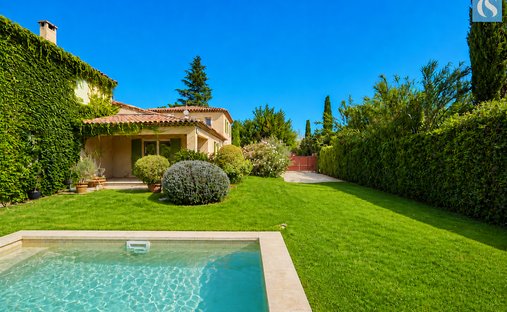 House in Granettes-Jauberte-Sainte Anne, Aix-en-Provence, France 1
