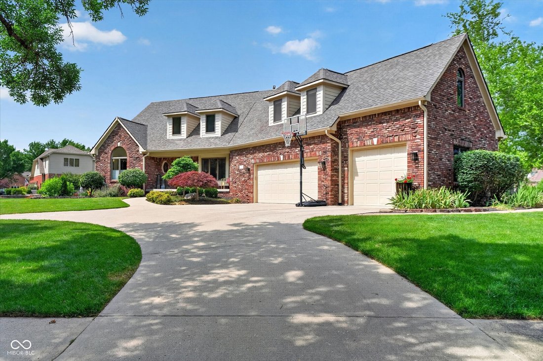 House in Greenwood, Indiana, United States 3 - 18156576