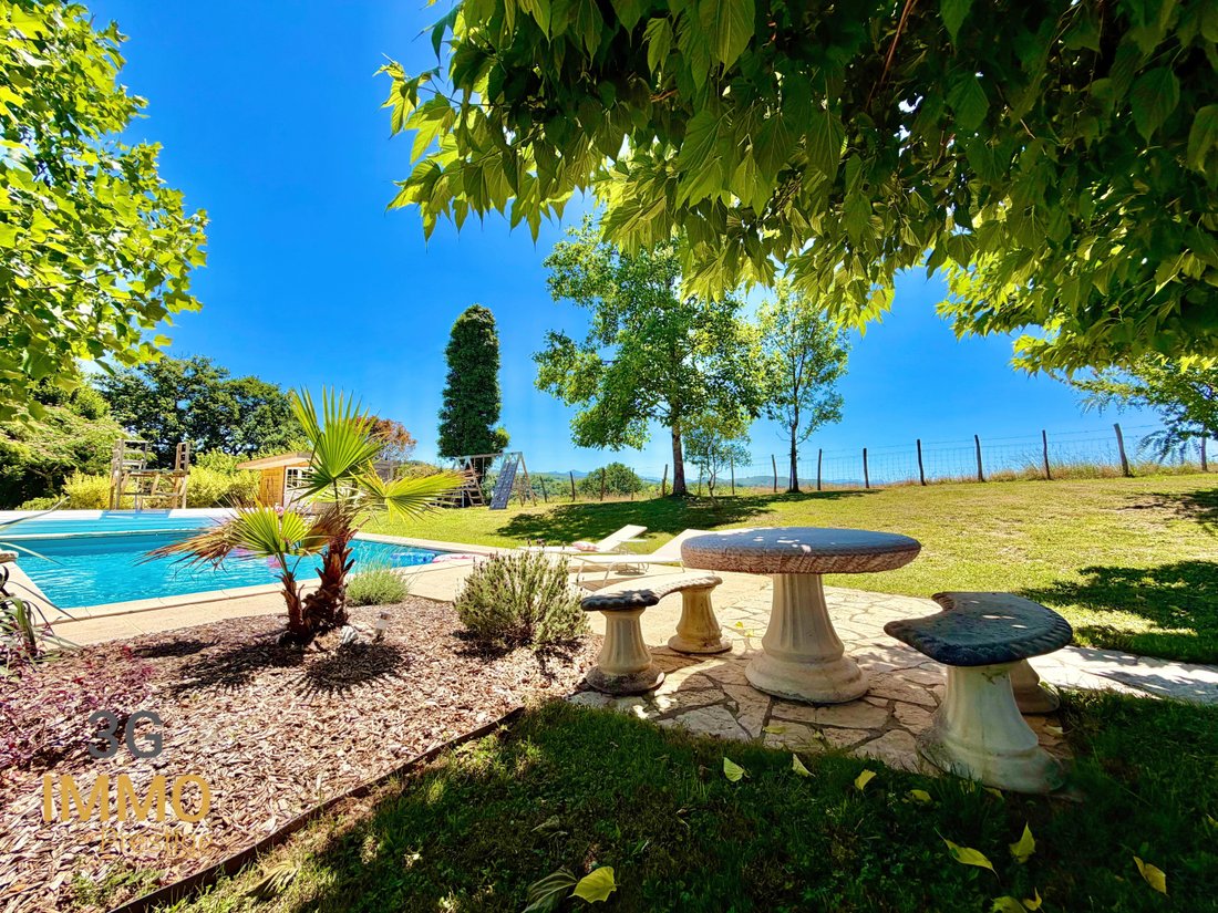 Estate in Saint-Palais, Nouvelle-Aquitaine, France 3 - 17011213