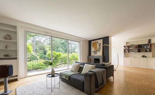 House in Saint-Sebastien-sur-Loire, Pays de la Loire, France 1