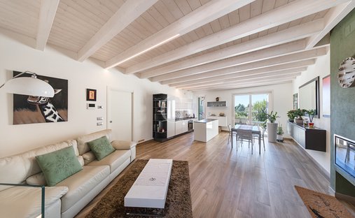 House in Polpenazze del Garda, Lombardy, Italy 1