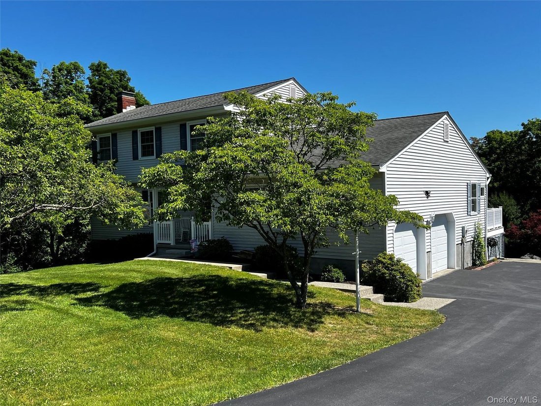 House in Pleasant Valley, New York, United States 1 - 18079723
