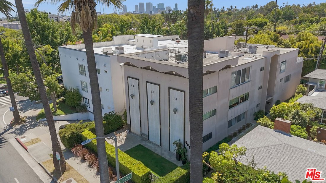 Condo in Beverly Hills, California, United States 1 - 18156896