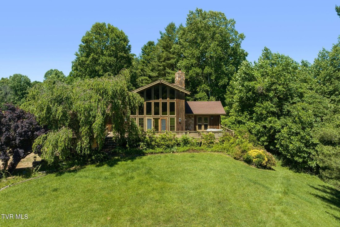 House in Glade Spring, Virginia, United States 1 - 18157331