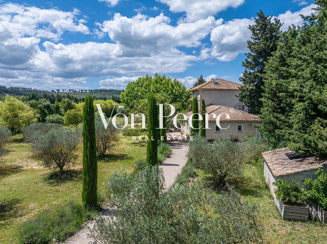 Country House in Barbentane, Provence-Alpes-Côte d'Azur, France 2 - 18165574