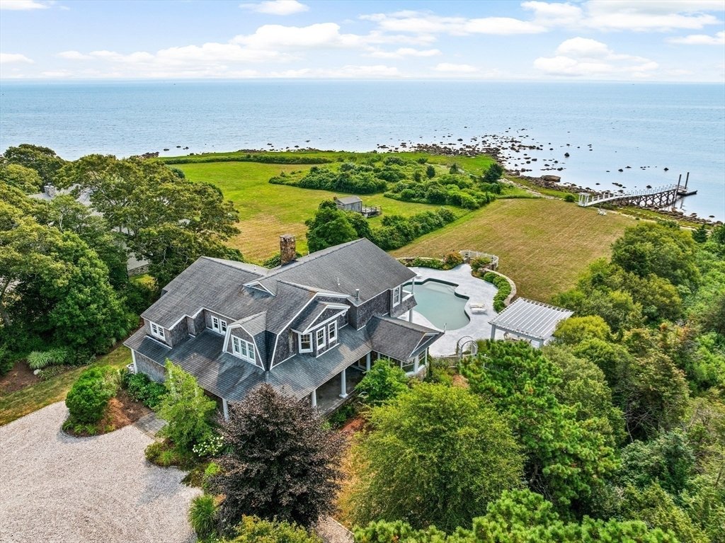 House in Mattapoisett, Massachusetts, United States 1 - 18161751