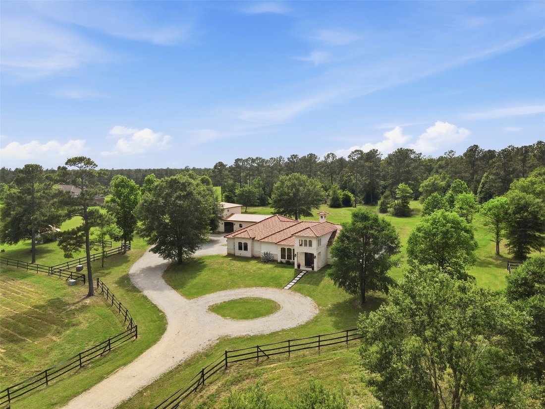 Farm Ranch in Conroe, Texas, United States 1 - 17886588