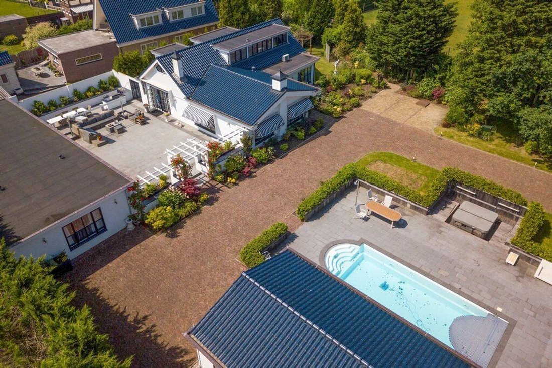 Villa in Oostvoorne, South Holland, Netherlands 3 - 18156507