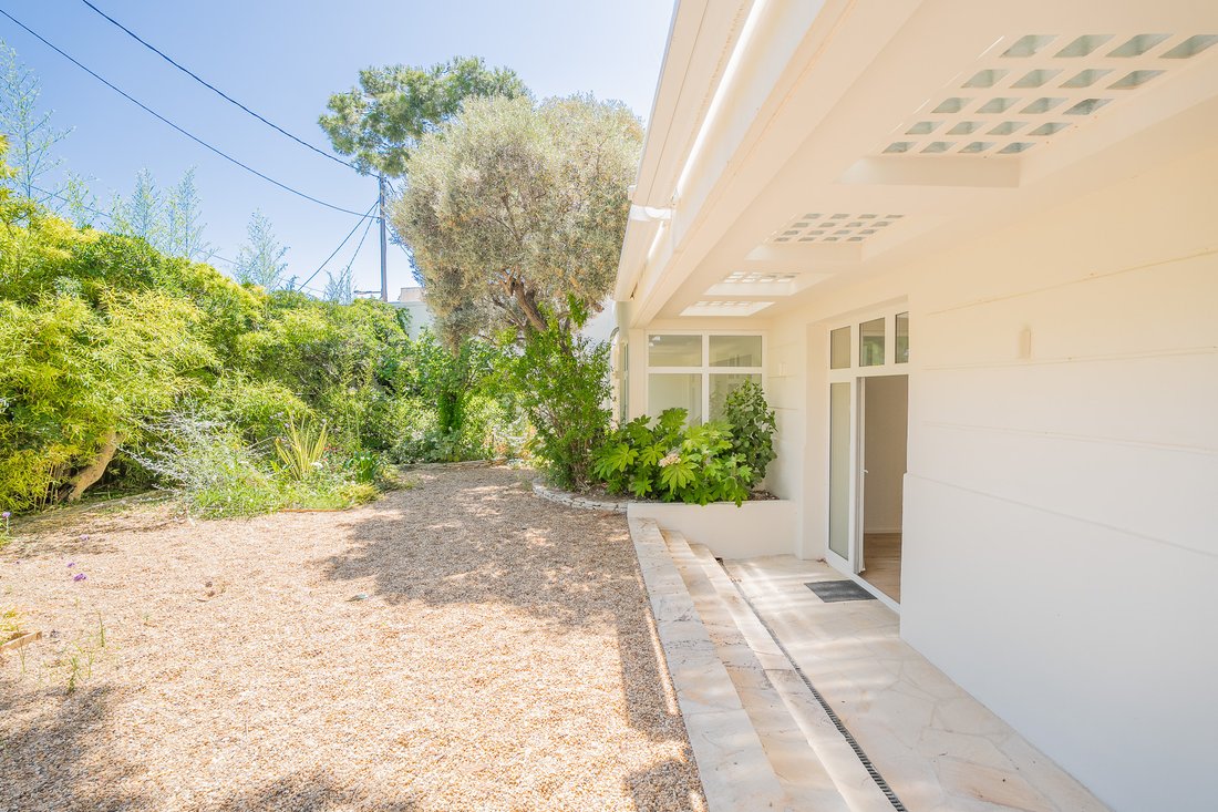 Apartment in Endoume, 7e Arrondissement, Marseille 4 - 18060571