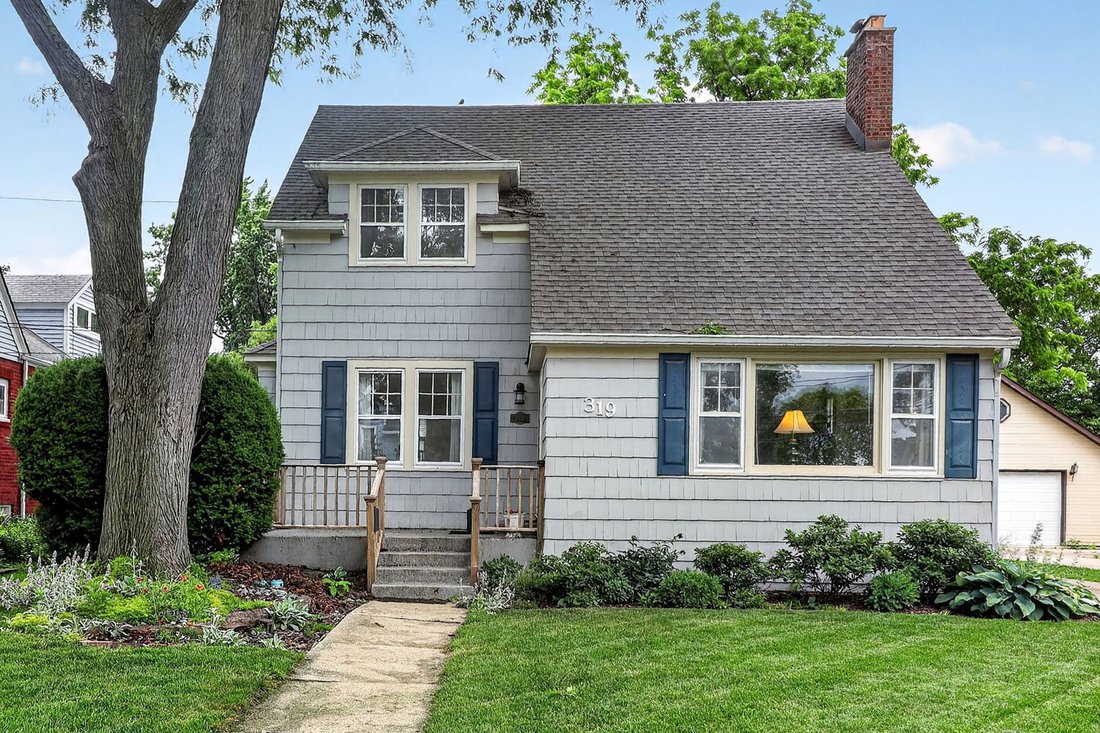 House in Wheaton, Illinois, United States 1 - 18159492