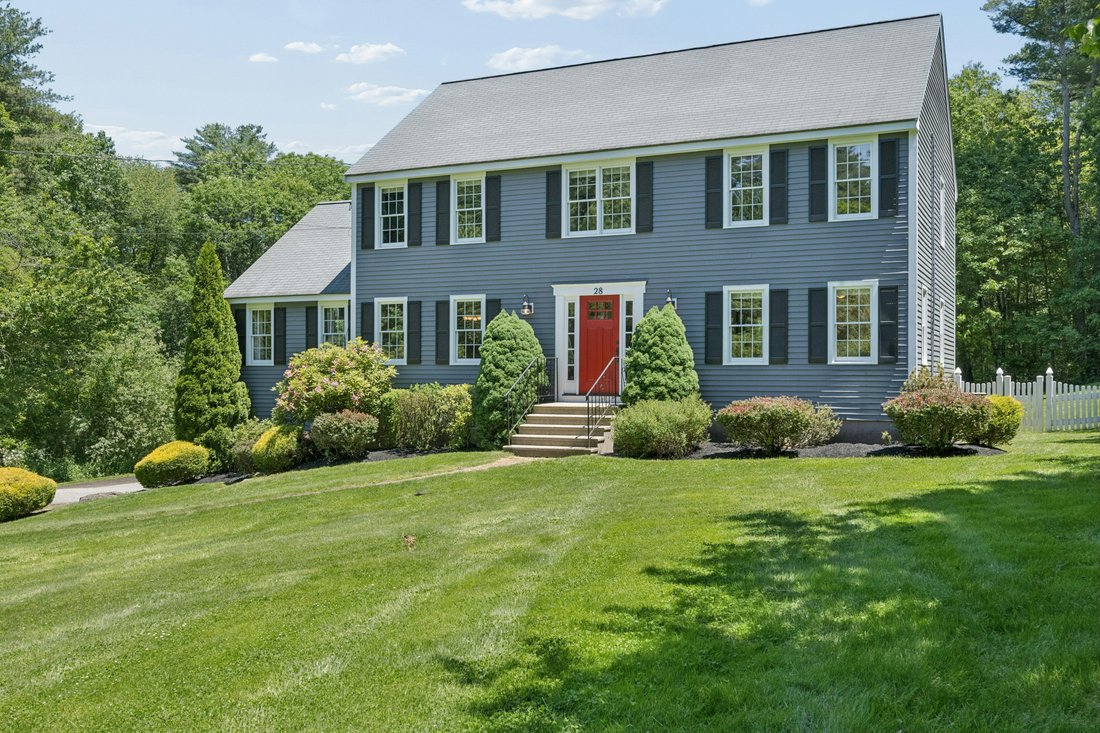 Stow, Massachusetts, United States 1 - 18154094