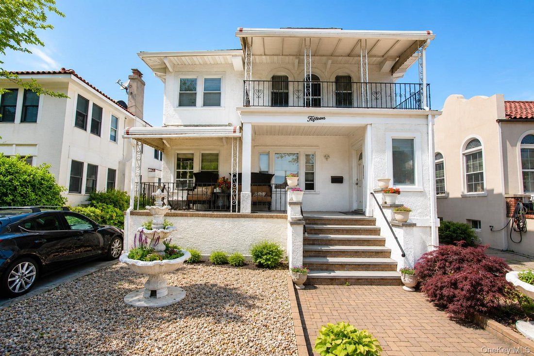 Long Beach, New York, United States 2 - 18165421