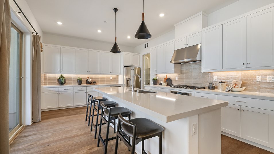 House in Montebello, California, United States 2 - 18156411