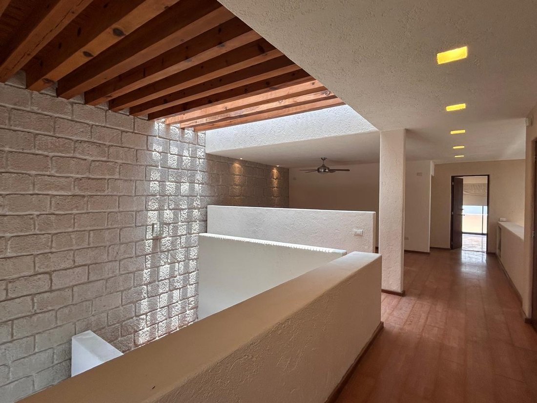 House in San Luis Potosí, San Luis Potosi, Mexico 3 - 15655236