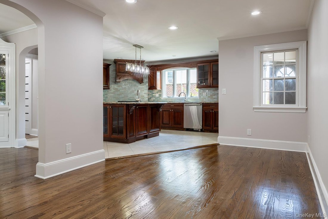 House in North New Hyde Park, New York, United States 5 - 18162322