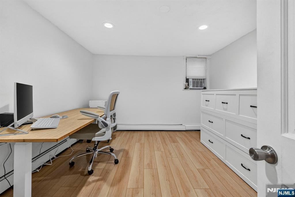 Apartment in Cliffside Park, New Jersey, United States 5 - 18156380