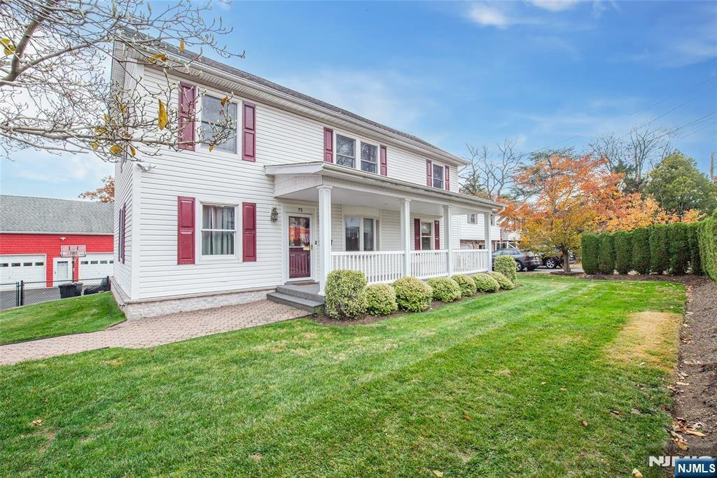 House in Clifton, New Jersey, United States 5 - 18164672
