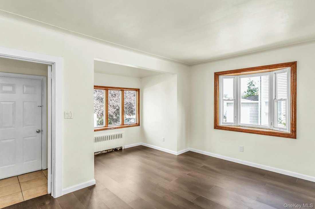 House in North New Hyde Park, New York, United States 5 - 18165423