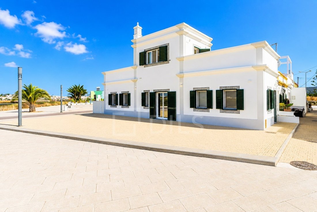 House in Faro (Se e Sao Pedro), Algarve, Portugal 4 - 16070922