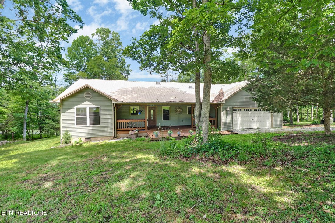 House in Jamestown, Tennessee, United States 3 - 18159929